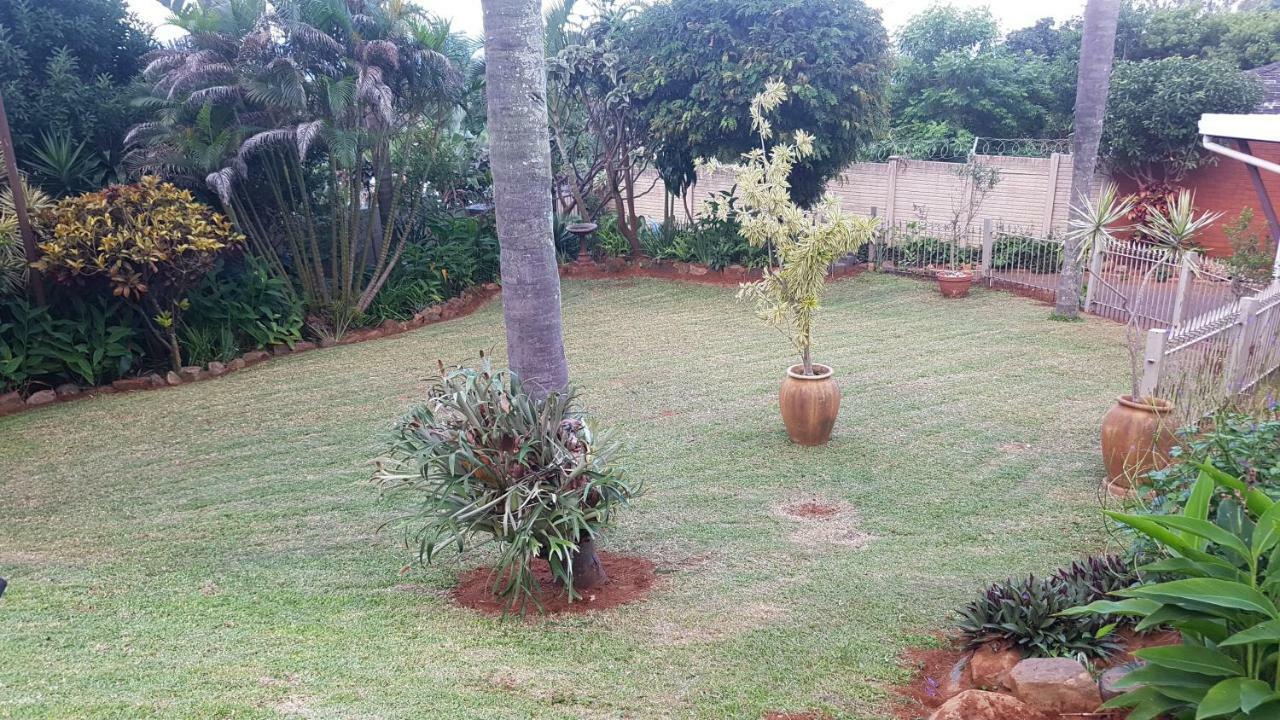 32 on Mendoza Durban Exterior foto